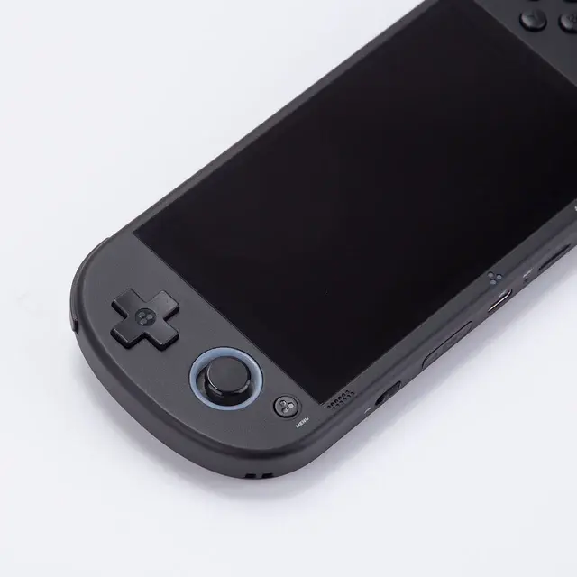 trimui-smart-pro-retro-handheld-game-consoleblack_3_640x_crop_center.webp